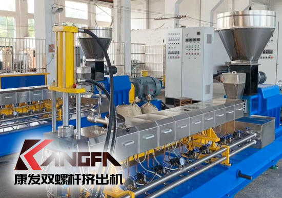 雙螺桿擠出機(jī)機(jī)筒供料用料斗結(jié)構(gòu)形式——普通式、強(qiáng)制式、振動(dòng)式料斗