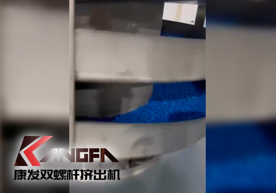 JSH雙階式85/200單、雙螺桿造粒機電纜料生產(chǎn)線試機 產(chǎn)量達1.5噸/每小時